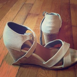Tom’s wedge sandals